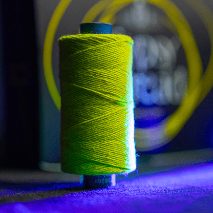 WGM GYPSY THREAD (UV GLOW) by Murphy's Magic - Brown Bear Magic Shop