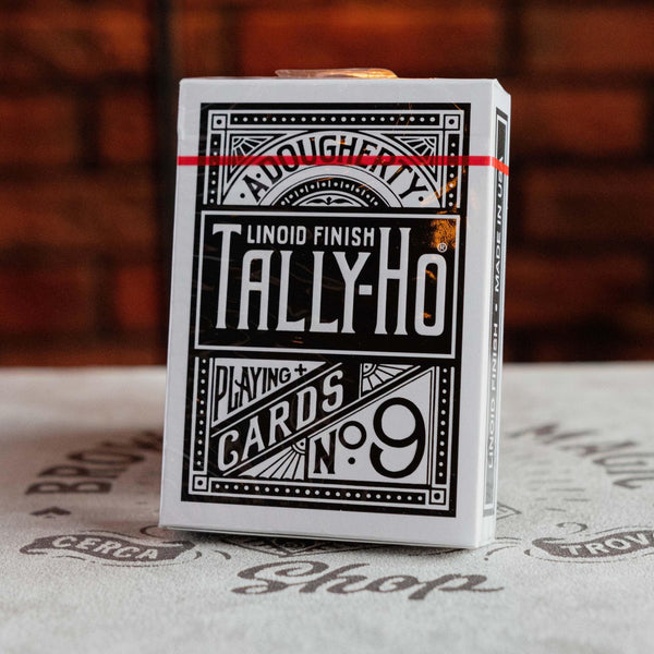 Signature Edition Tally Ho Playing Cards - Brown Bear Magic Shop